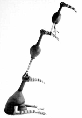 Sonja ZYTKOW "Triple Head Stand", 1985 - ceramic sculpture - 173x120x38 cm (PELMAMA)